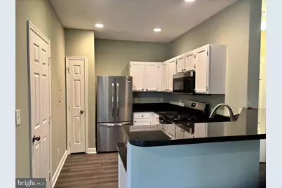 1716 Lake Shore Crest Drive #33, Reston, VA 20190 - Photo 5