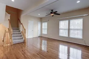 2541 Banshire Dr, Herndon, VA 20171 - Photo 9