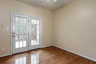 2541 Banshire Dr, Herndon, VA 20171 - Photo 19