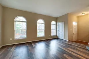 12652 Heron Ridge Dr, Fairfax, VA 22030 - Photo 3