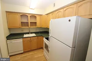 8600 Village Square Dr, Alexandria, VA 22309 - Photo 5