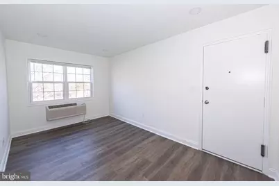 2237 Farrington Avenue #06-204, Alexandria, VA 22303 - Photo 5