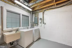 1250 Pine Hill Rd, McLean, VA 22101 - Photo 35