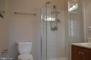 3947 Valley Ridge Dr, Fairfax, VA 22033 - Photo 13