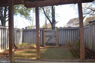 3947 Valley Ridge Dr, Fairfax, VA 22033 - Photo 27