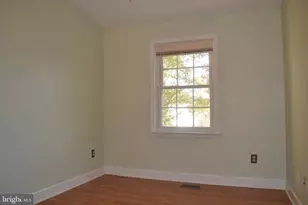 3947 Valley Ridge Dr, Fairfax, VA 22033 - Photo 15