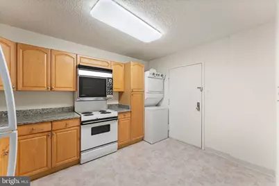 1800 Old Meadow Road #1218, McLean, VA 22102 - Photo 23