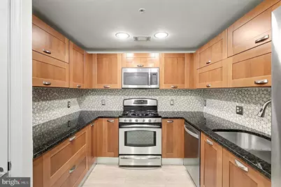 2451 Midtown Avenue #1611, Alexandria, VA 22303 - Photo 7