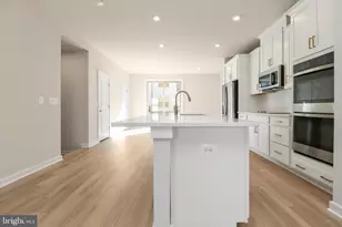 2176 Glacier Rd, Herndon, VA 20170 - Photo 9