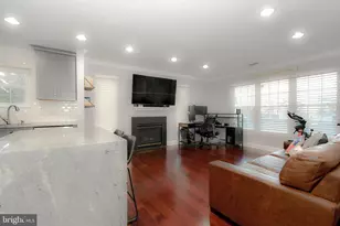 12901 Fair Briar Ln, Fairfax, VA 22033 - Photo 9