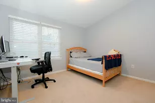 12901 Fair Briar Ln, Fairfax, VA 22033 - Photo 17