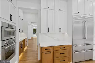 1832 Pimmit Dr, Falls Church, VA 22043 - Photo 25