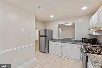 10066 Oakton Terrace Road #10066, Oakton, VA 22124 - Photo 11