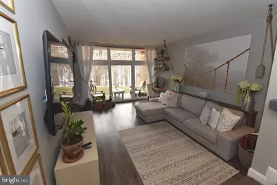 1666 Parkcrest Circle #100, Reston, VA 20190 - Photo 7
