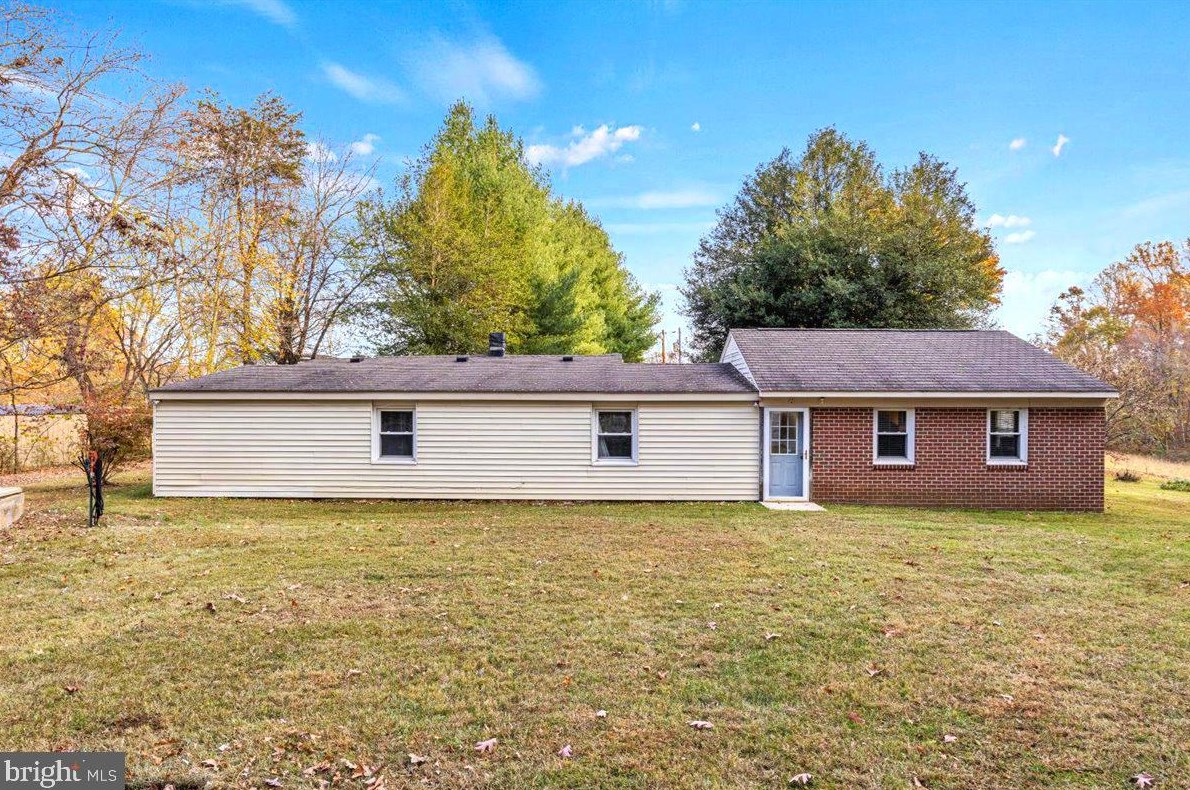 83 Whitepine Dr, Ruckersville VA  22968-3305 exterior