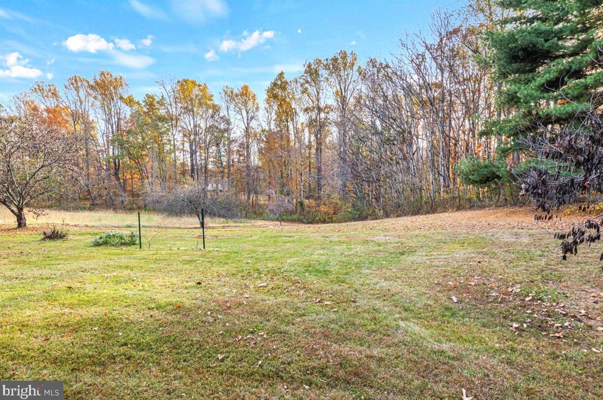 83 Whitepine Dr, Ruckersville VA  22968-3305 exterior