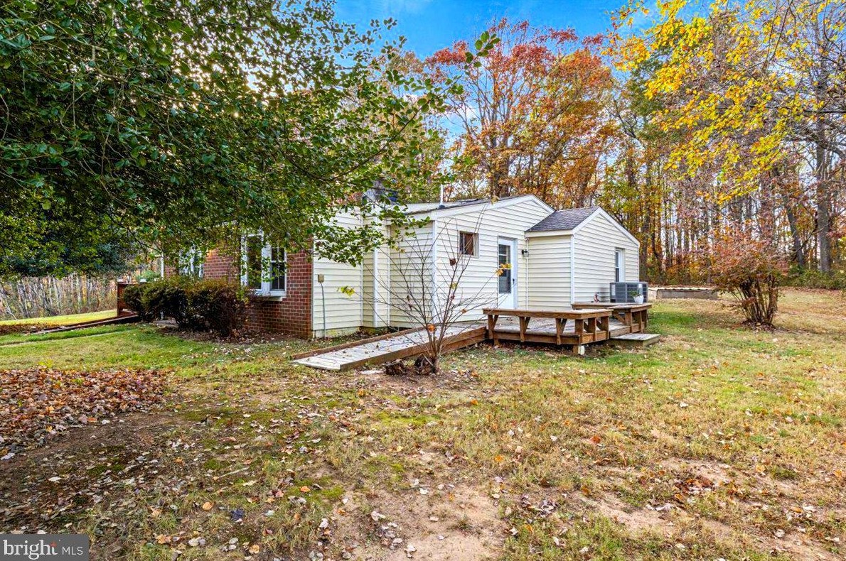 83 Whitepine Dr, Ruckersville VA  22968-3305 exterior