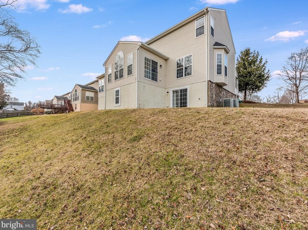 10051 Manning Dr, Owens VA  22485-2123 exterior