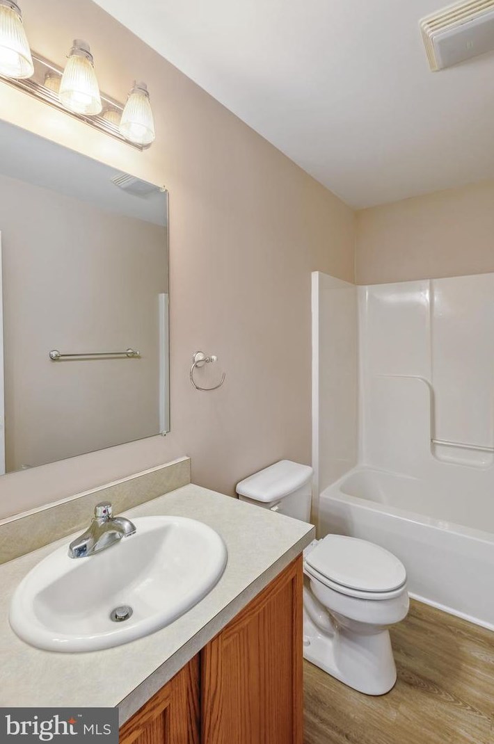 8116 Hobson Ln, Owens VA  22485-3734 exterior