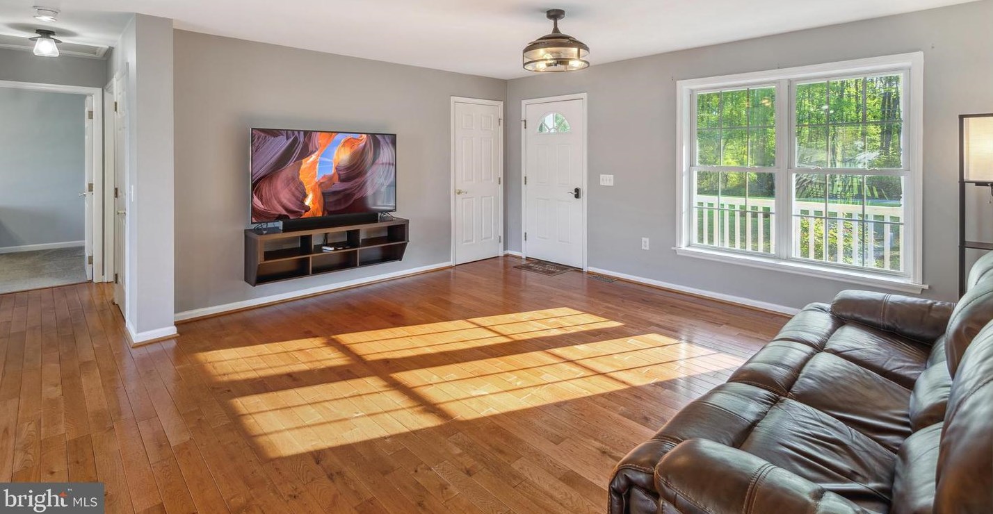 8116 Hobson Ln, Owens VA  22485-3734 exterior
