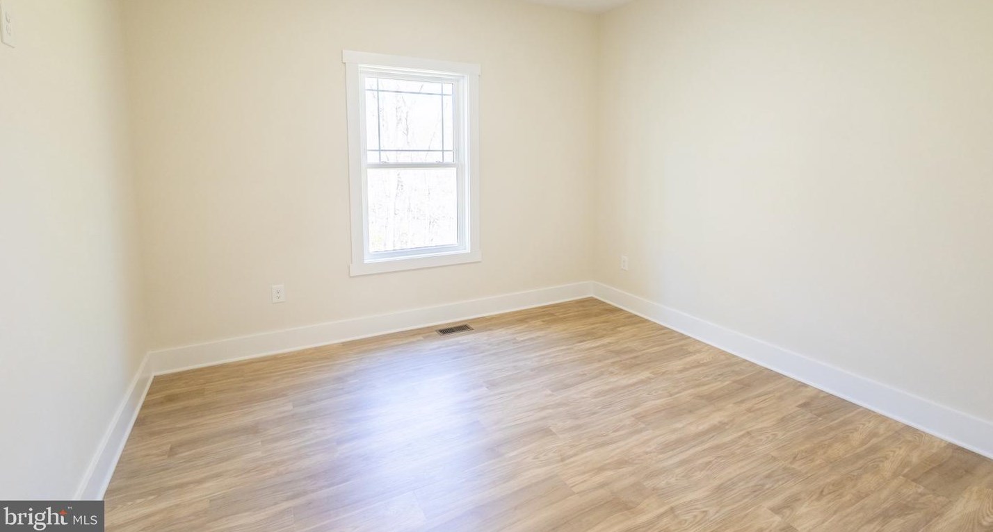 3 Windsor Dr, Owens VA  22485-5006 exterior