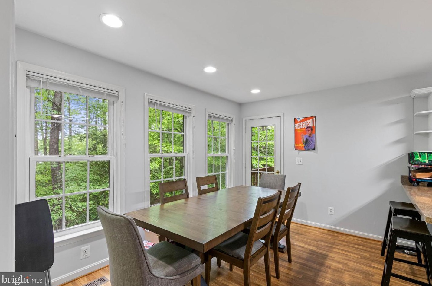 10668 Eisenhower Dr, Owens VA  22485-2163 exterior