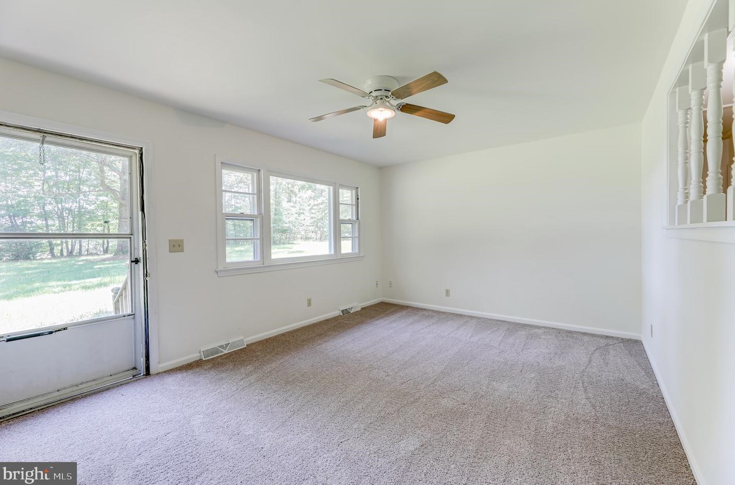 13158 James Madison Pkwy, Owens VA  22485-3212 exterior