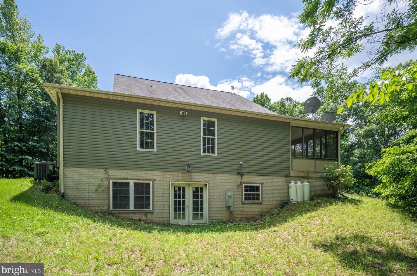 7160 Dogwood Ln, Owens VA  22485-7680 exterior