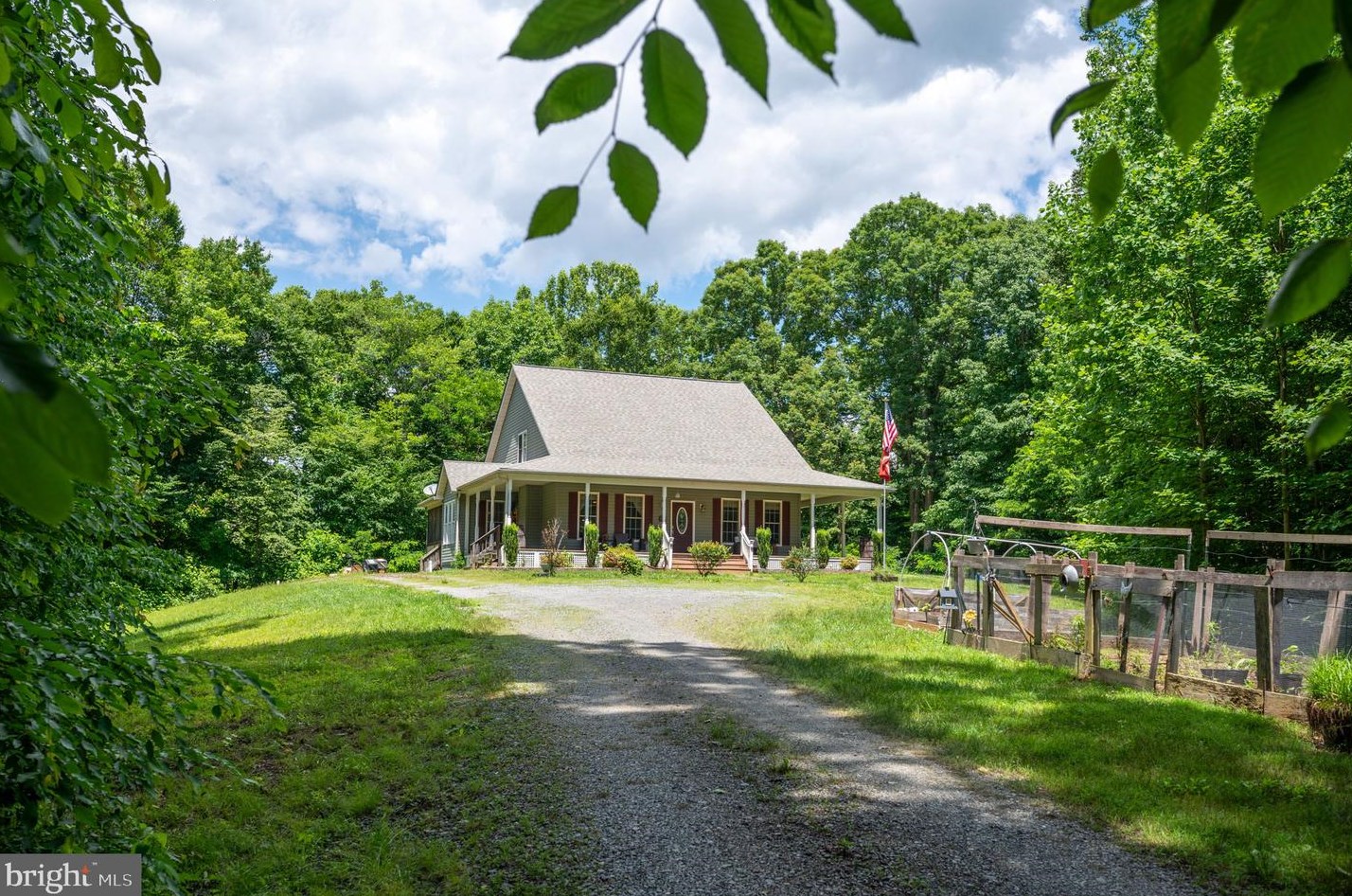 7160 Dogwood Ln, Owens VA  22485-7680 exterior