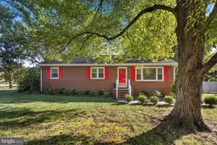 8251 Hickory Dr, King George, VA 22485 - Photo 3