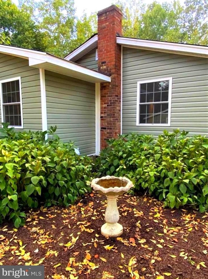 950 Apple Grove Rd, Mineral, VA 23117