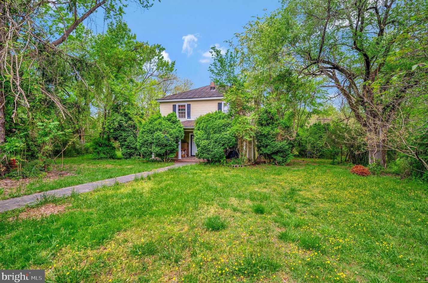 1385 Willis Proffitt Rd, Mineral VA  23117-3853 exterior