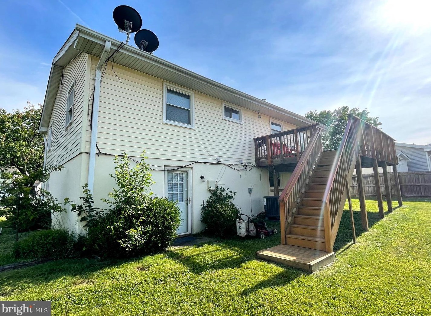 1313 Maple Ave, Dulles VA  20164-2707 exterior