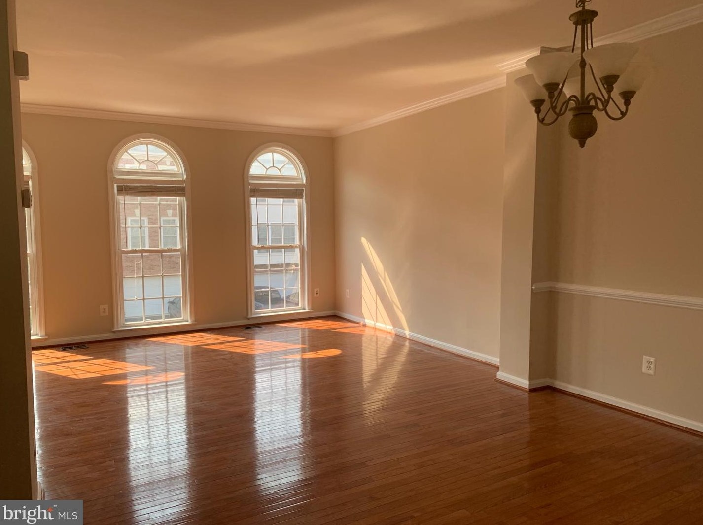 21837 Ladyslipper Sq, Ashburn VA  20147-6969 exterior