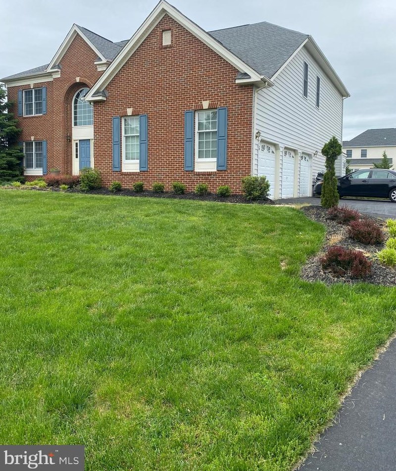 43474 Rockforest Ct, Dulles VA  20166-2167 exterior