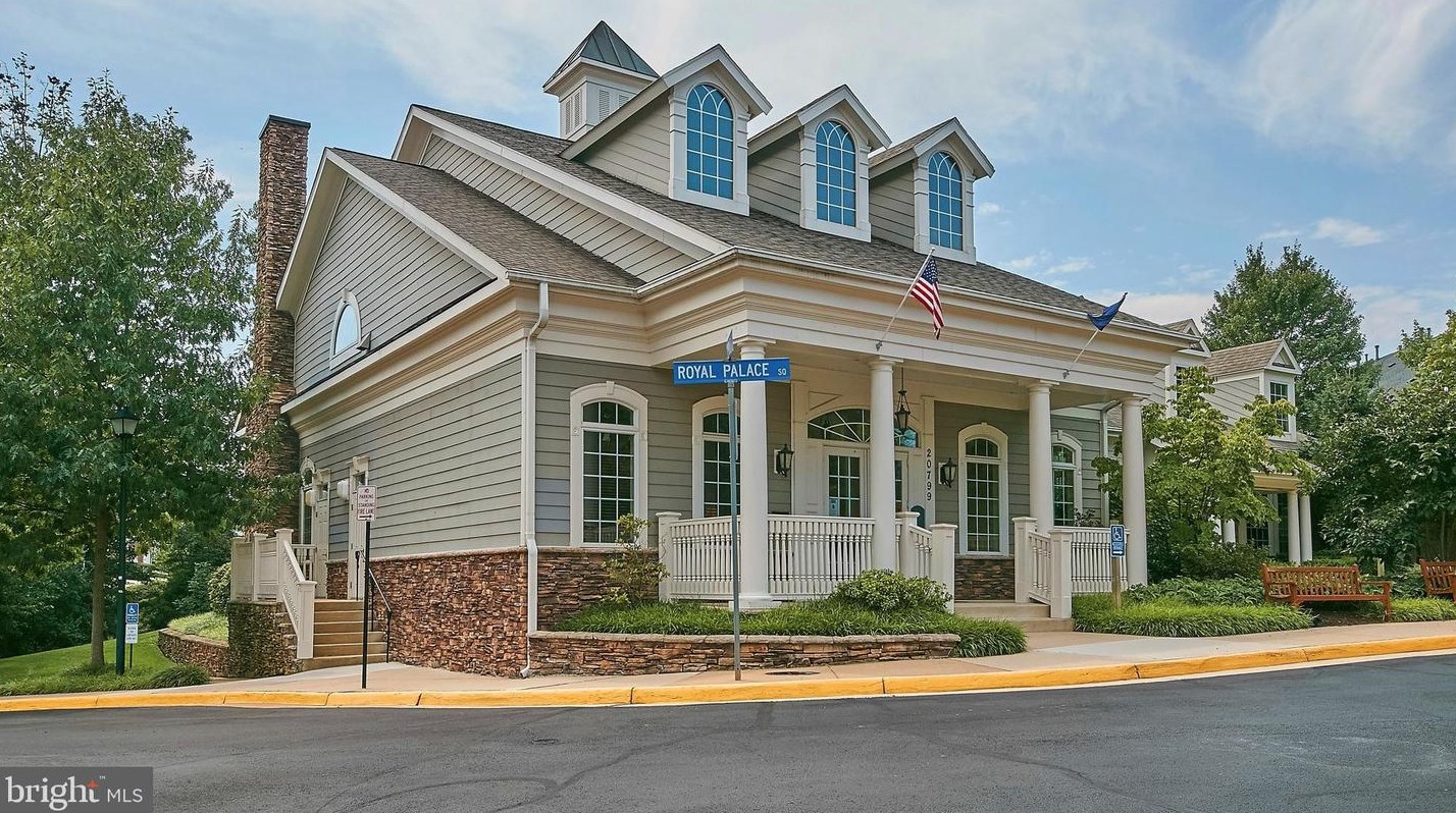 20804 Noble Ter, Dulles VA  20165-8408 exterior