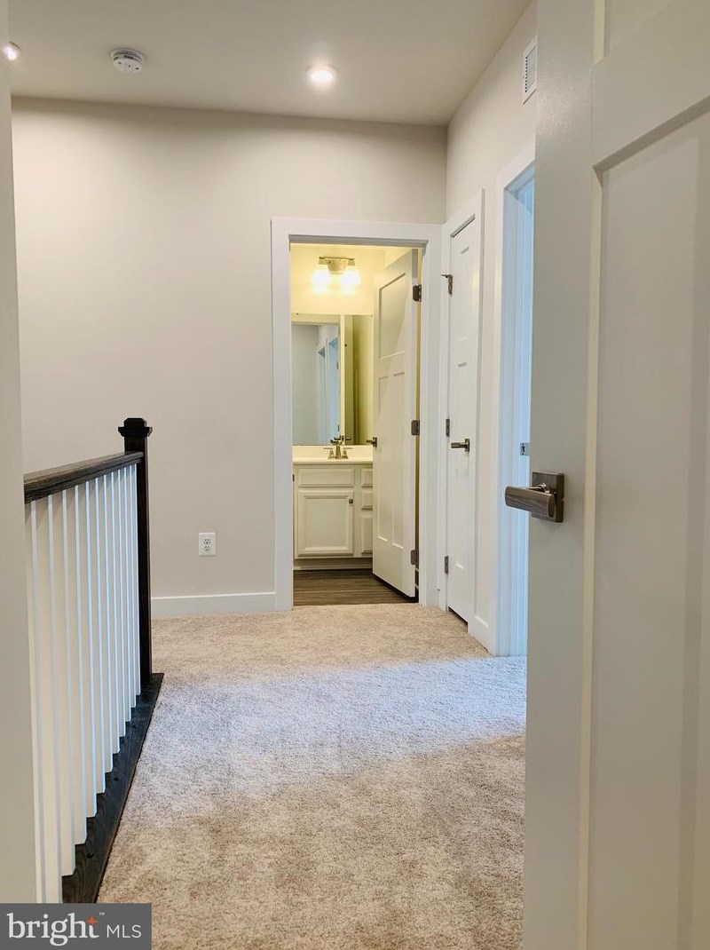 42627 Burbank Ter, Dulles VA  20166 exterior