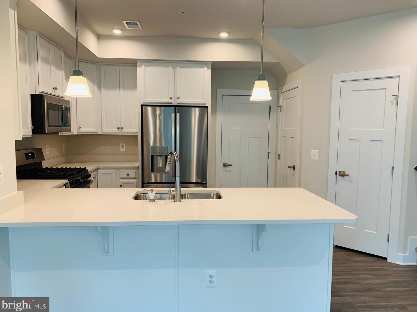 42627 Burbank Ter, Dulles VA  20166 exterior