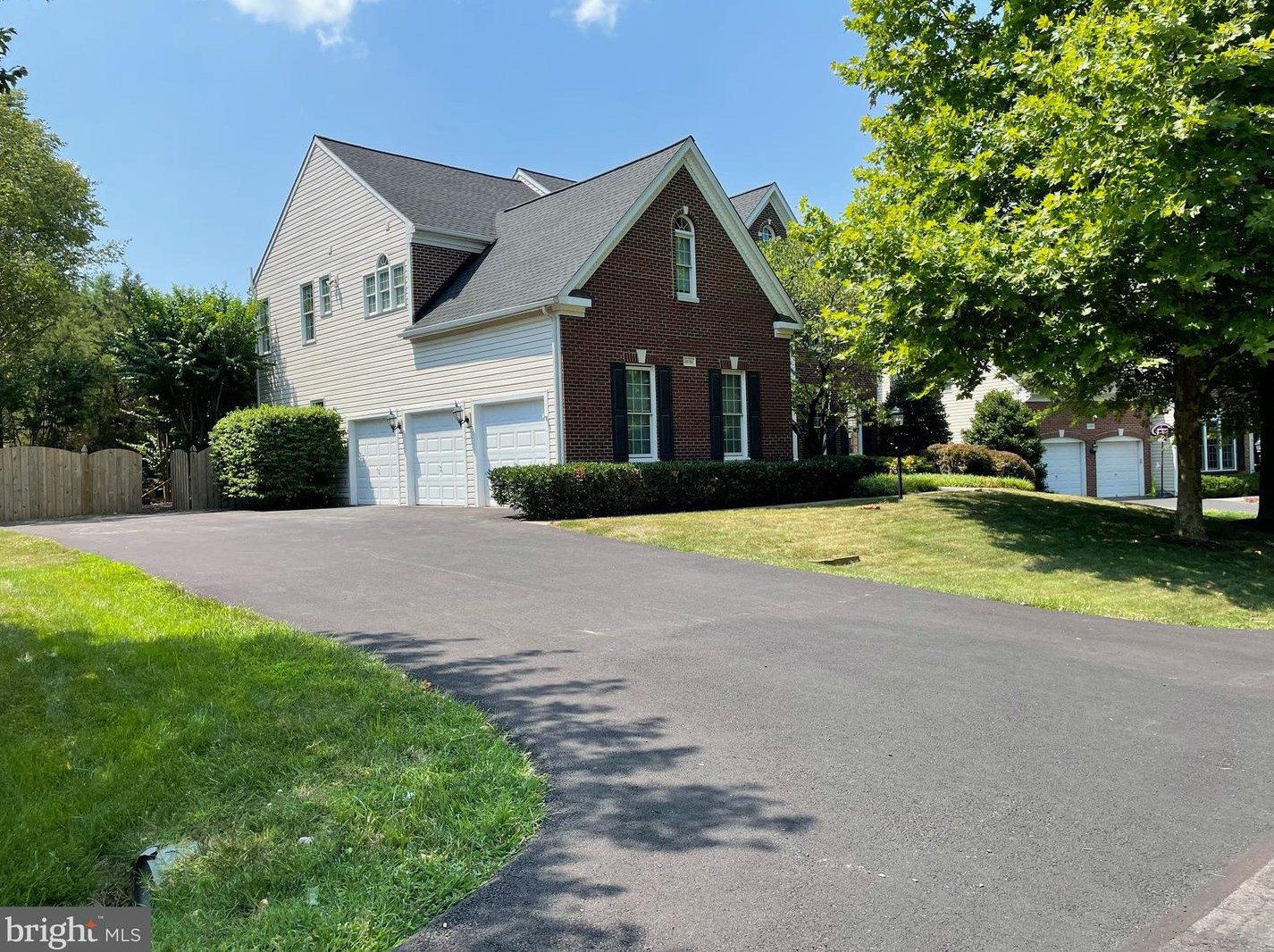 20752 Ashburn Station Pl, Ashburn VA  20147-4794 exterior