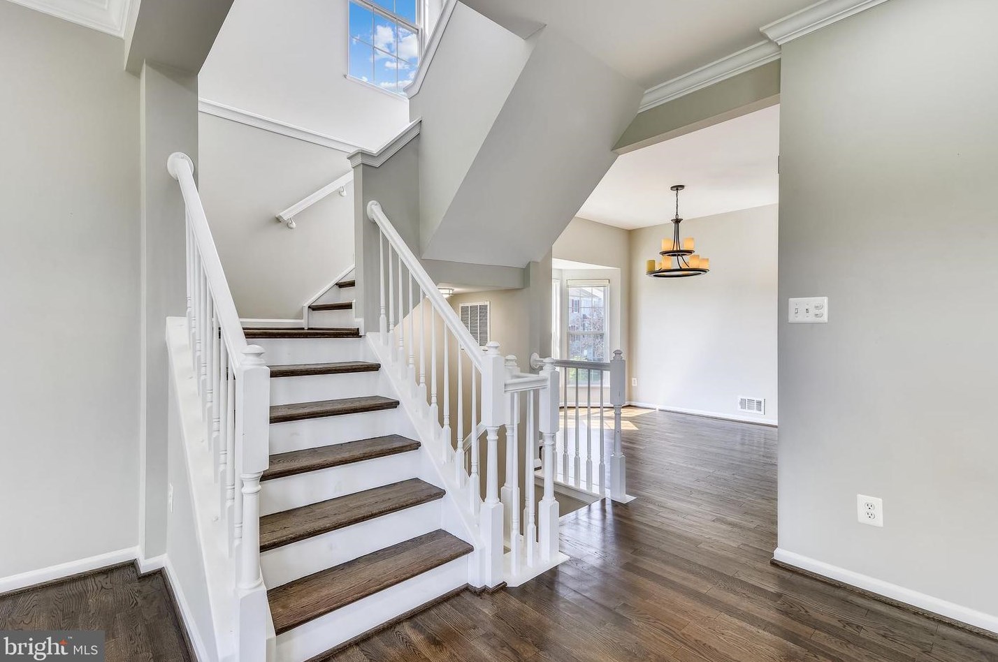 43395 Chokeberry Sq, Ashburn VA  20147-4001 exterior