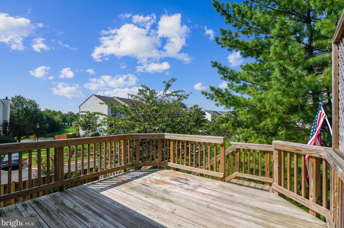 43395 Chokeberry Sq, Ashburn VA  20147-4001 exterior