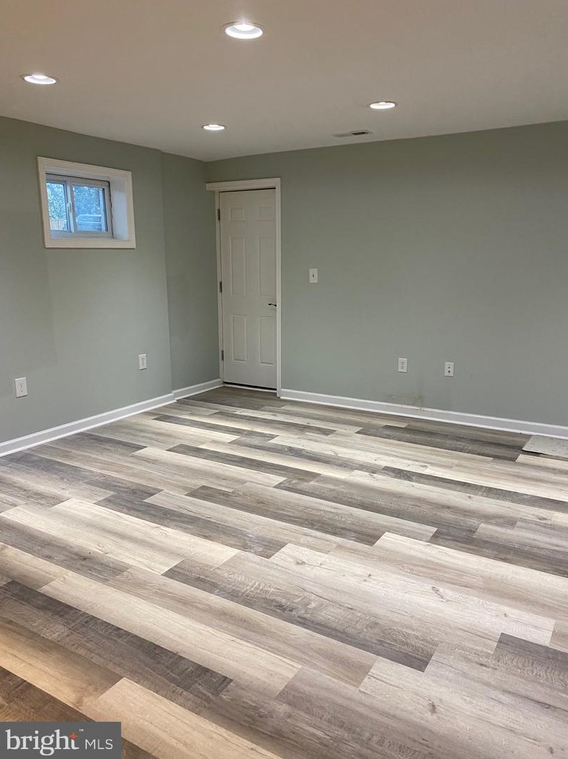 206 Cameron St, Dulles VA  20164-1910 exterior