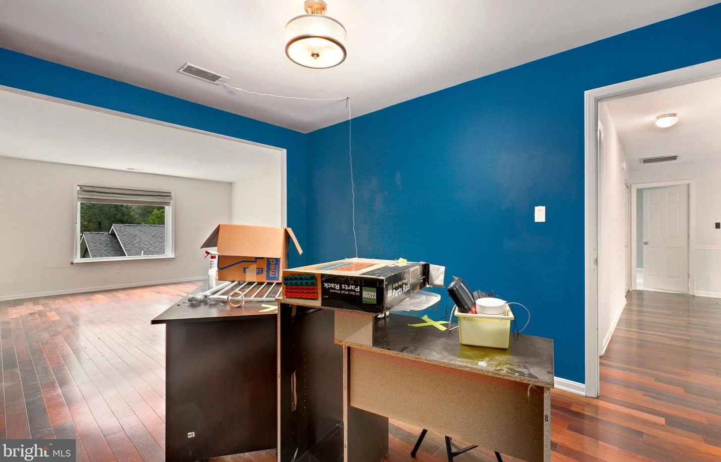 45455 Fellows St, Dulles VA  20165-2547 exterior