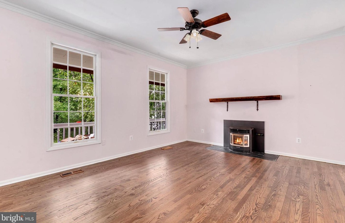 45455 Fellows St, Dulles VA  20165-2547 exterior