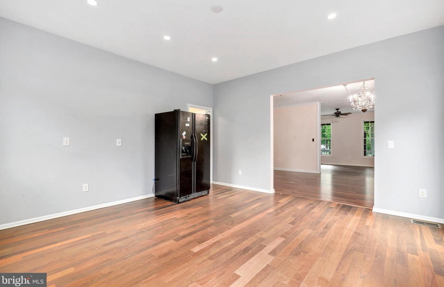 45455 Fellows St, Dulles VA  20165-2547 exterior