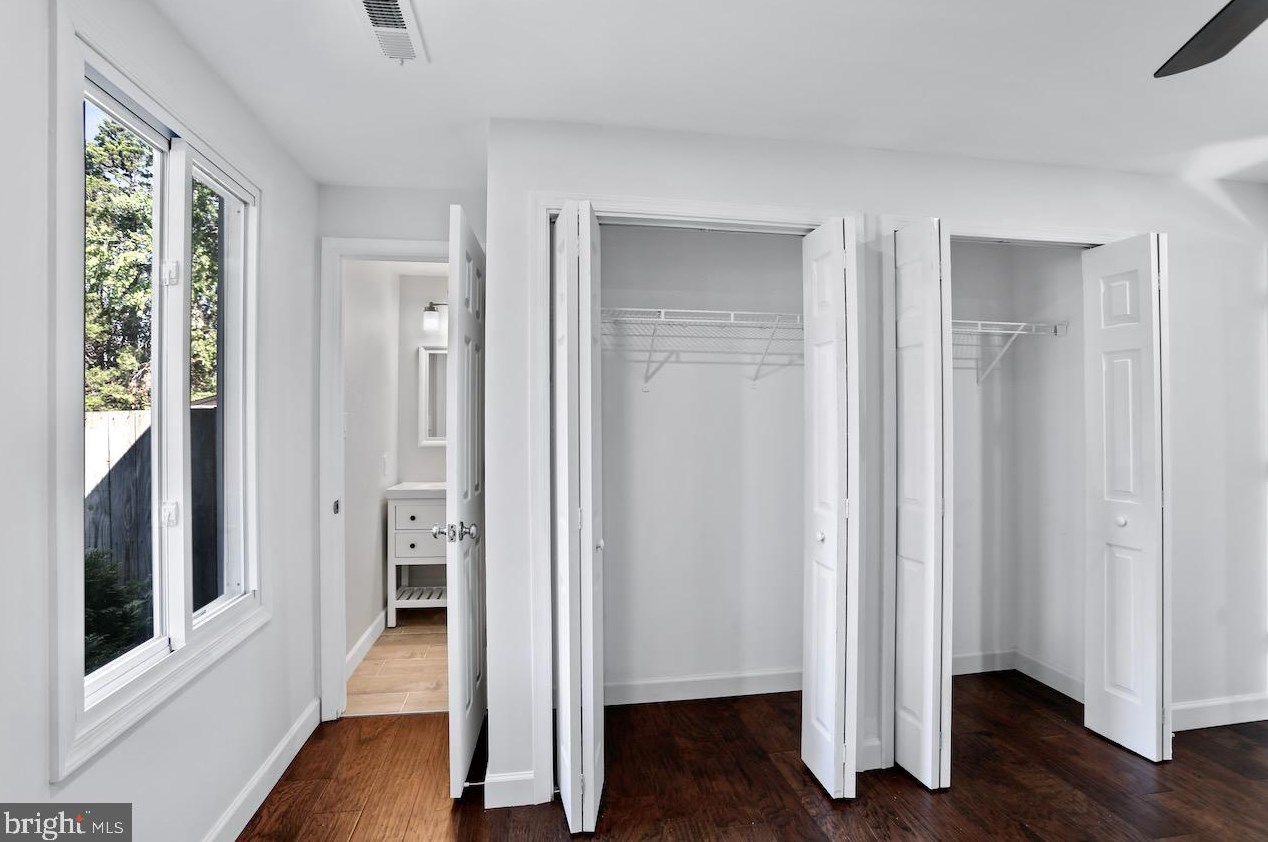 174 Magnolia Rd, Dulles VA  20164-5308 exterior