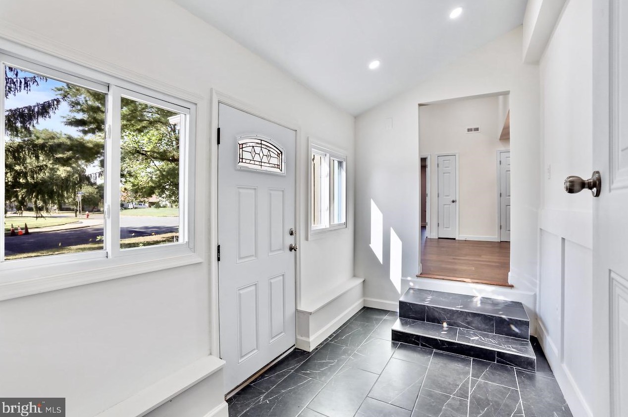 174 Magnolia Rd, Dulles VA  20164-5308 exterior