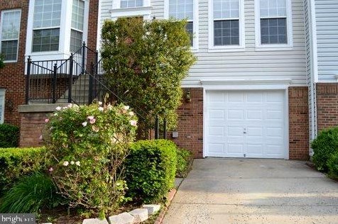 45694 Waterloo Station Sq, Dulles VA  20166-3058 exterior