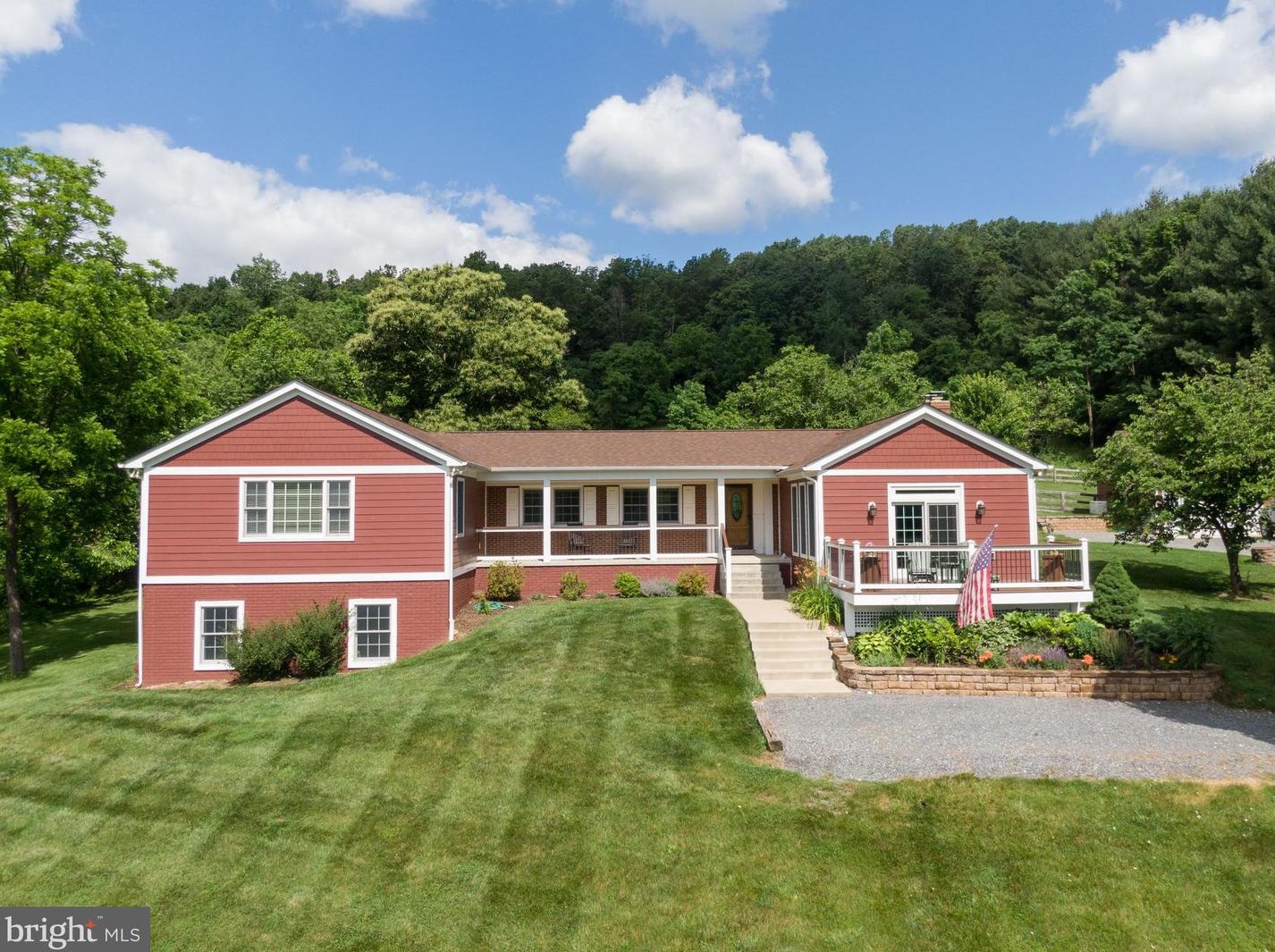13471 Sagle Rd, Purcellville, VA 20132