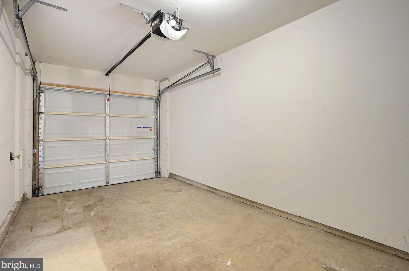 45940 Grammercy Ter, Dulles VA  20166-7806 exterior